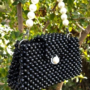 Black+White Handle
